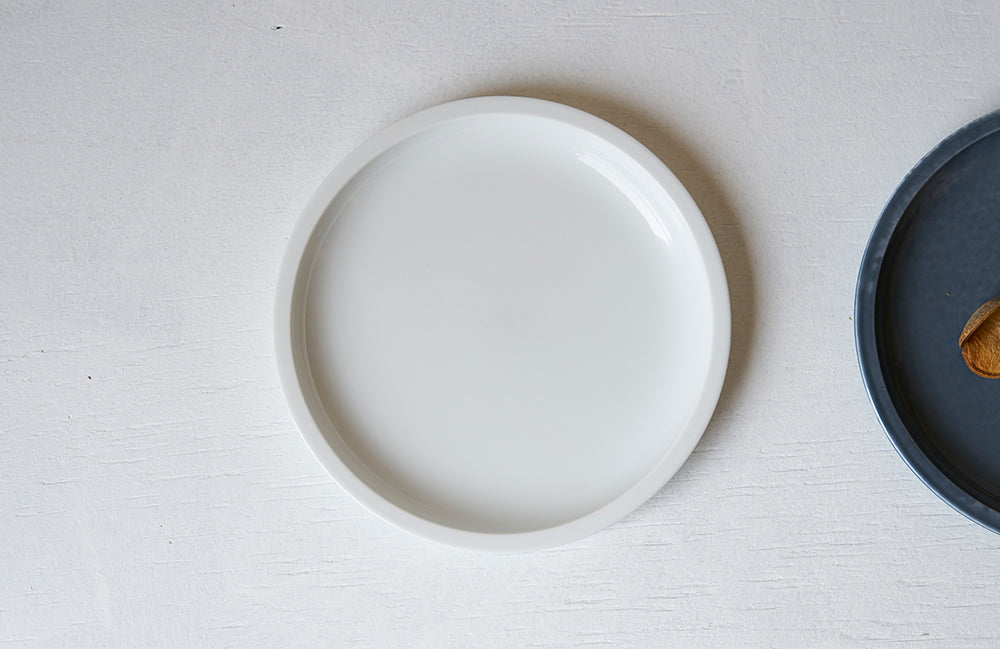 2016/ Teruhiro Yanagihara Plate 200