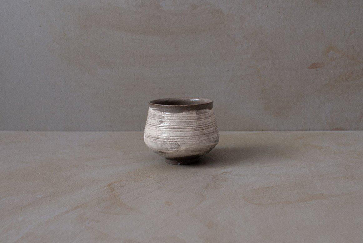 刷毛目湯飲み B by Hiromu Nagato— ILOILO LIFE STORE