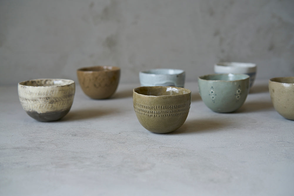 コーヒーのうつわ Tetsue -鉄絵碗/灰釉- by Hiromu Nagato